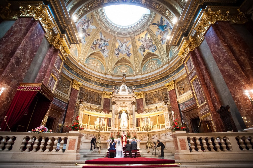 Esküvő a Bazilikában