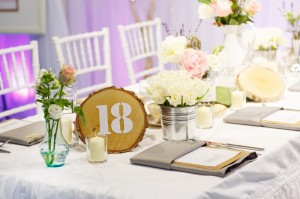 Esküvői asztaldekoráció